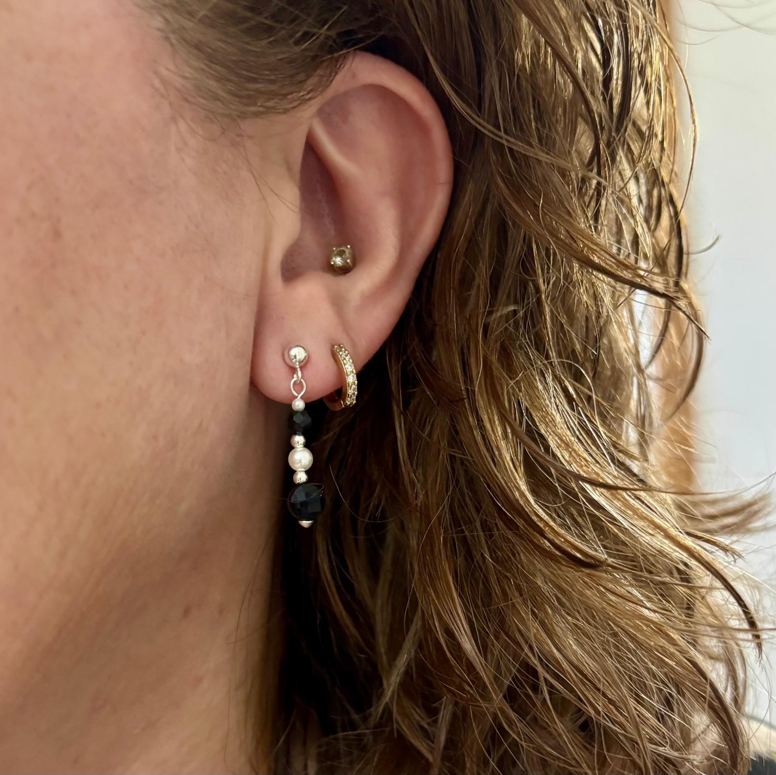 Pendientes de Plata con Perla cultivada y Piedras naturales negras 3