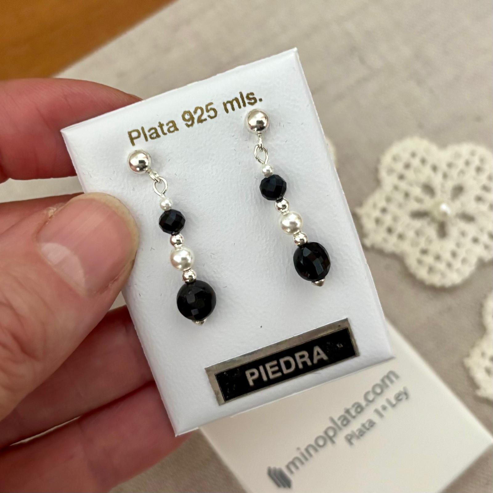 Pendientes de Plata con Perla cultivada y Piedras naturales negras