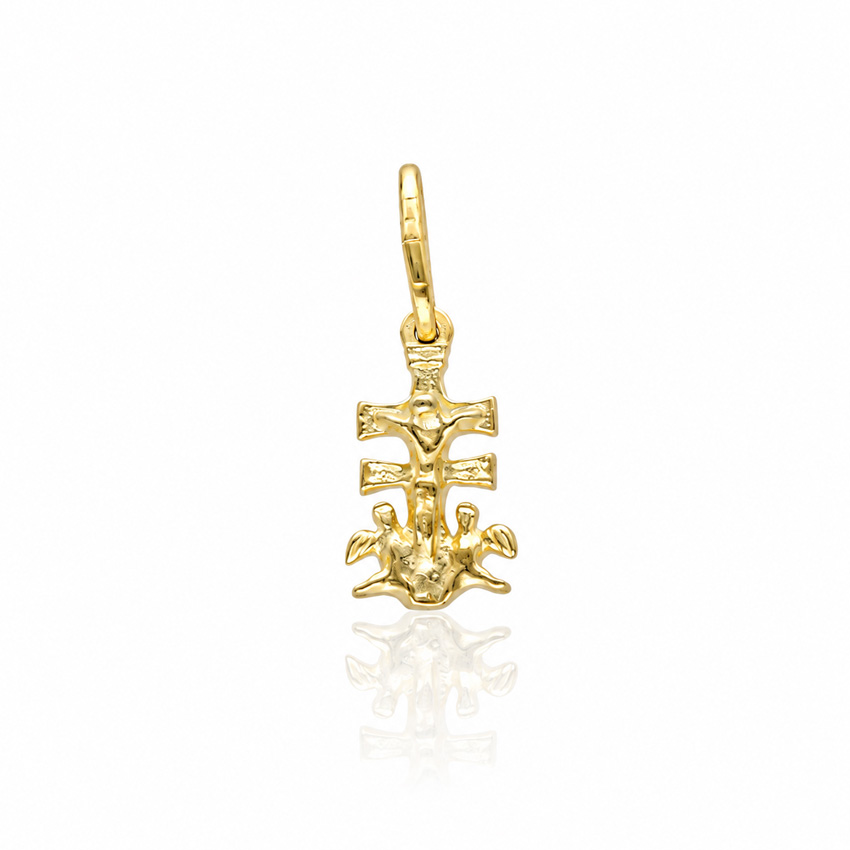 Colgante Mini Cruz de Caravaca en Plata de Ley 925 Chapada en Oro (5x12 mm)