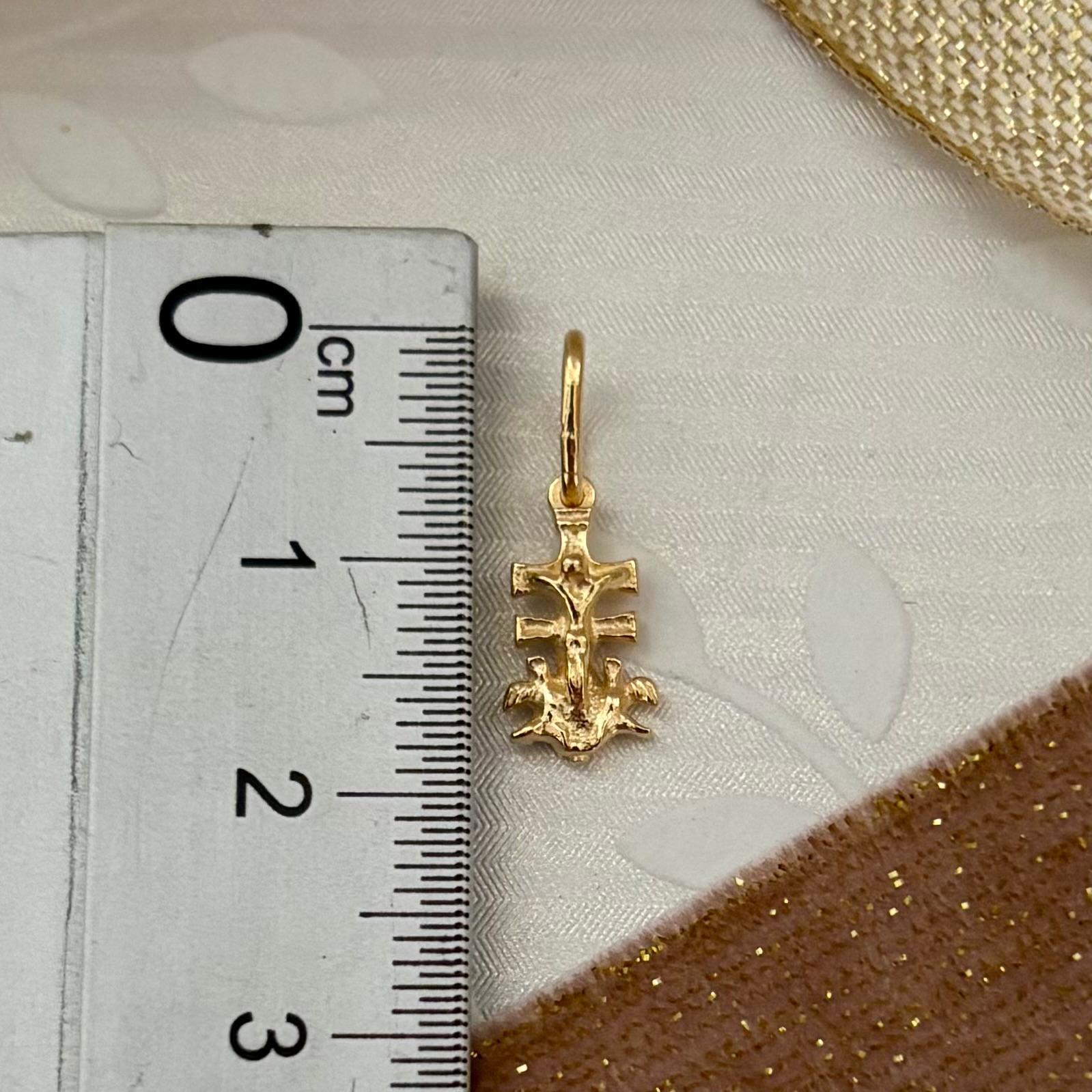 Colgante Mini Cruz de Caravaca en Plata de Ley 925 Chapada en Oro (5x12 mm)