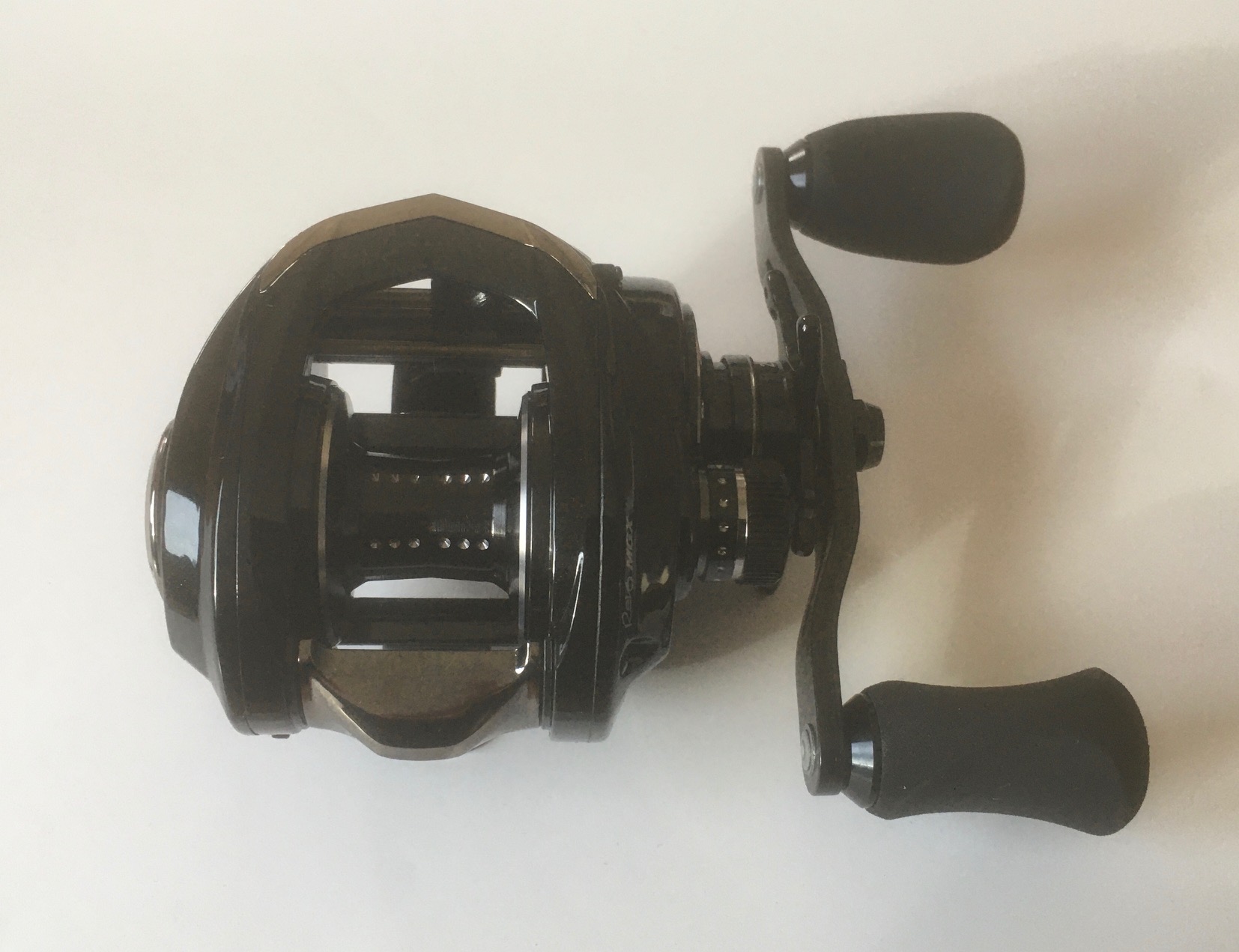 (DX)CARRETE ABU GARCIA REVO MGX LP (Manivela DERECHA)