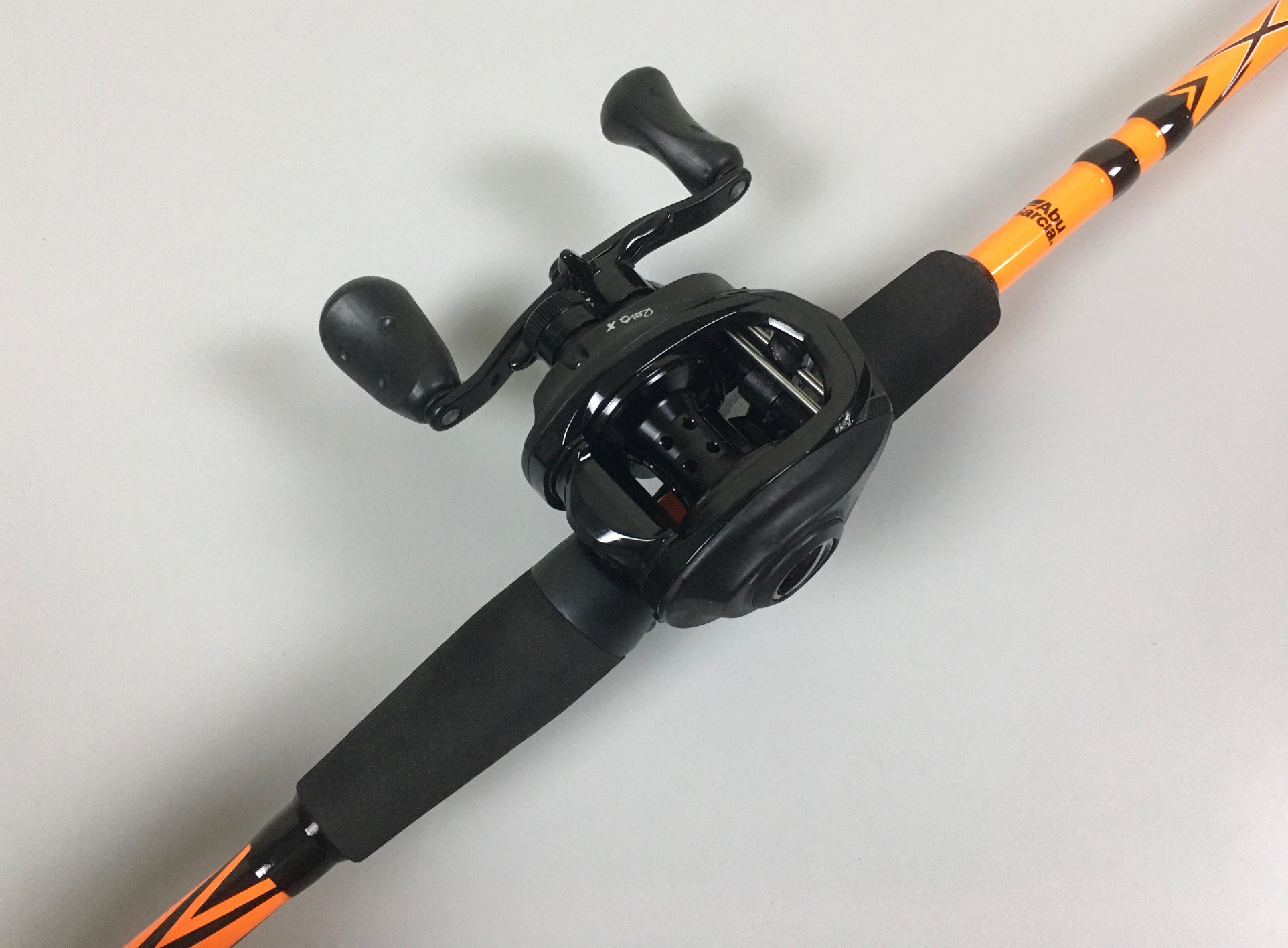 (DX)COMBO ABU GARCIA Svartzonker 210 7ft11 H 30-100g Cast 3
