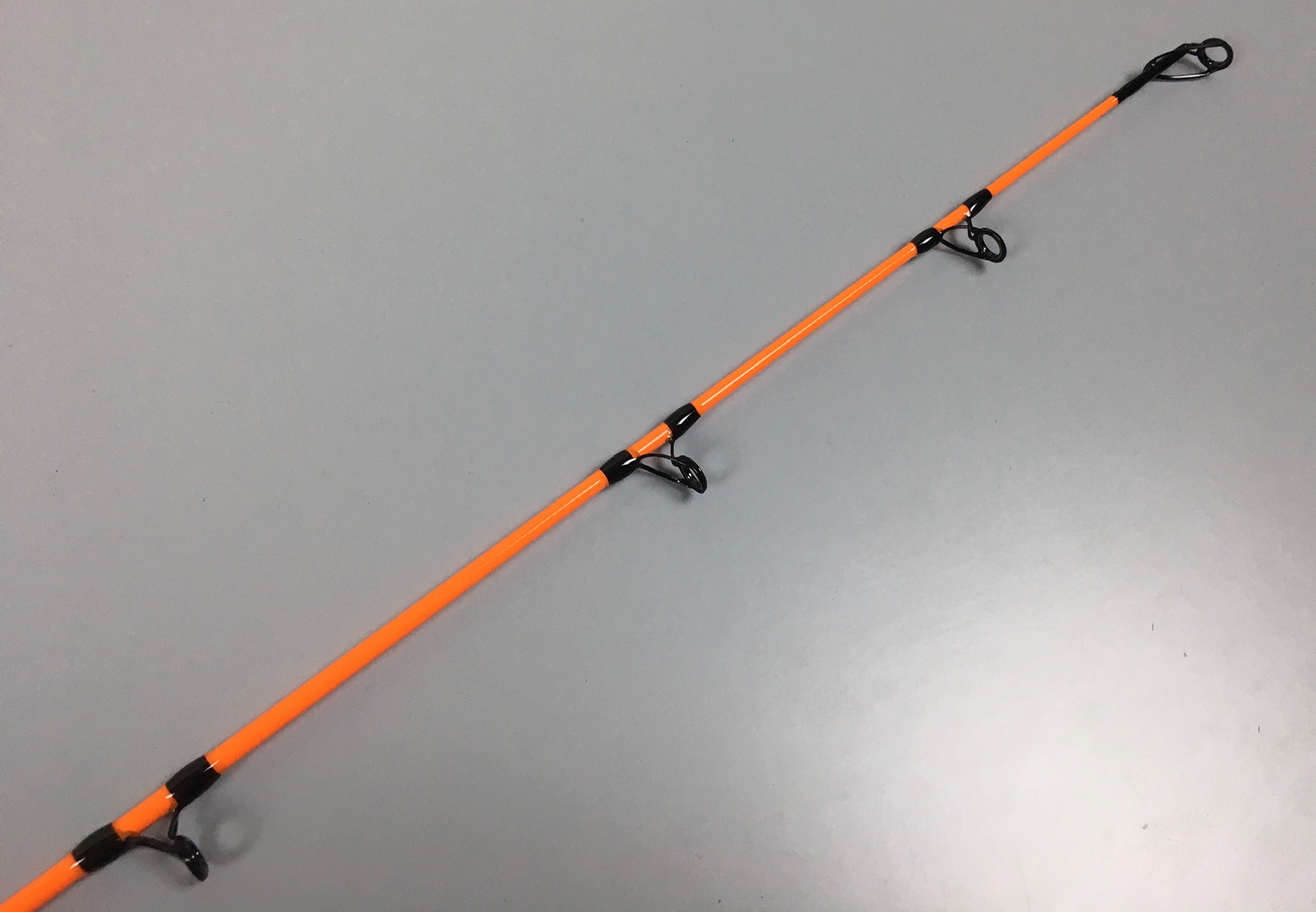 (DX)COMBO ABU GARCIA Svartzonker 210 7ft11 H 30-100g Cast 4