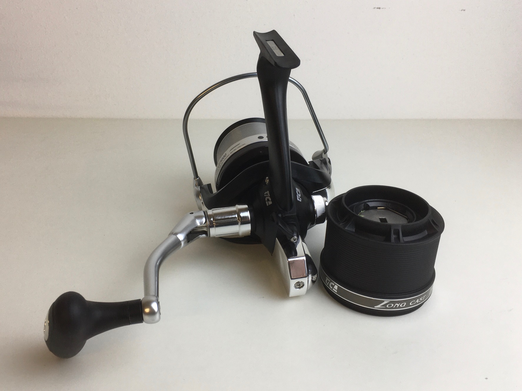CARRETE TICA GALANT GBAT 3000 8R 4