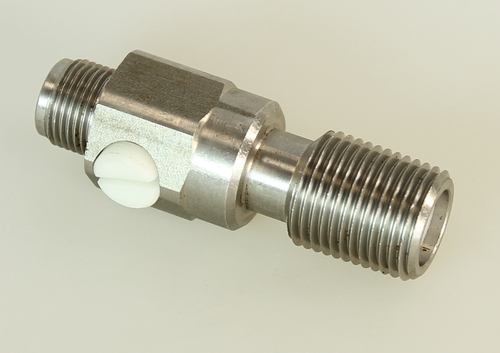 CONNECTION PIECE WITH STAINLESS STEEL REGULATION