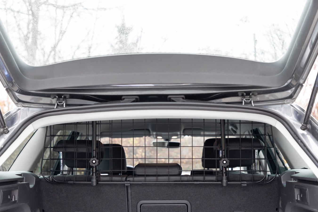 GRELHA DE PROTECÇÃO PARA AUTOMÓVEL 3