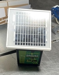 PASTOR SOLAR P 140 ( DAGUET )  ( PASTOR + BATERIA 12AH + PLACA SOLAR 2W)