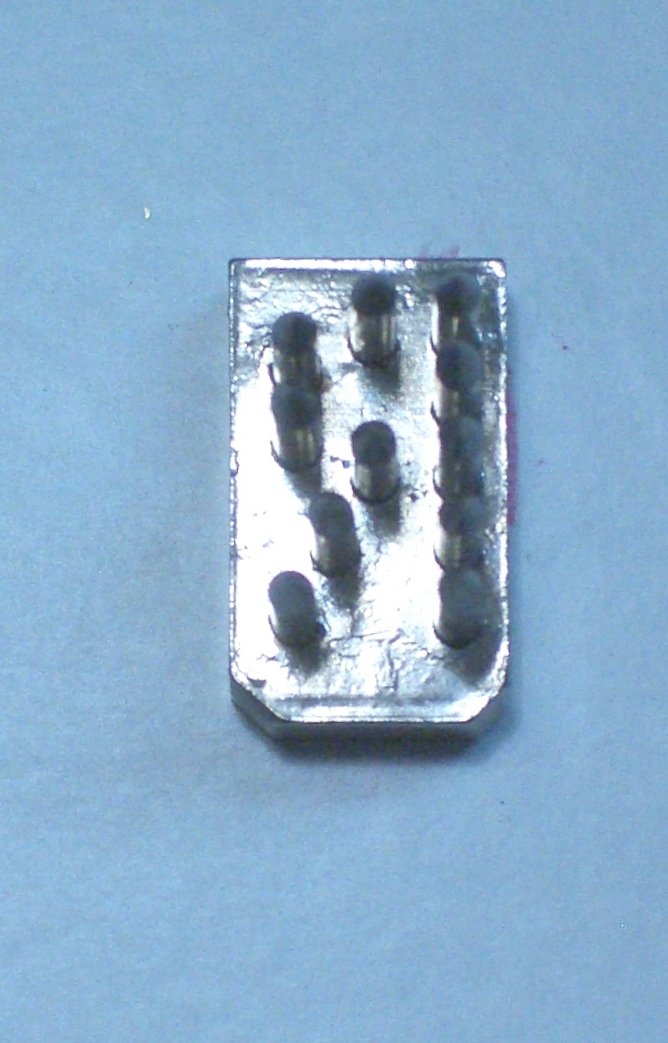 LETRA "R" DE 8mm.