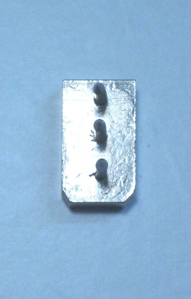 TRÊS PONTOS DE 8mm.