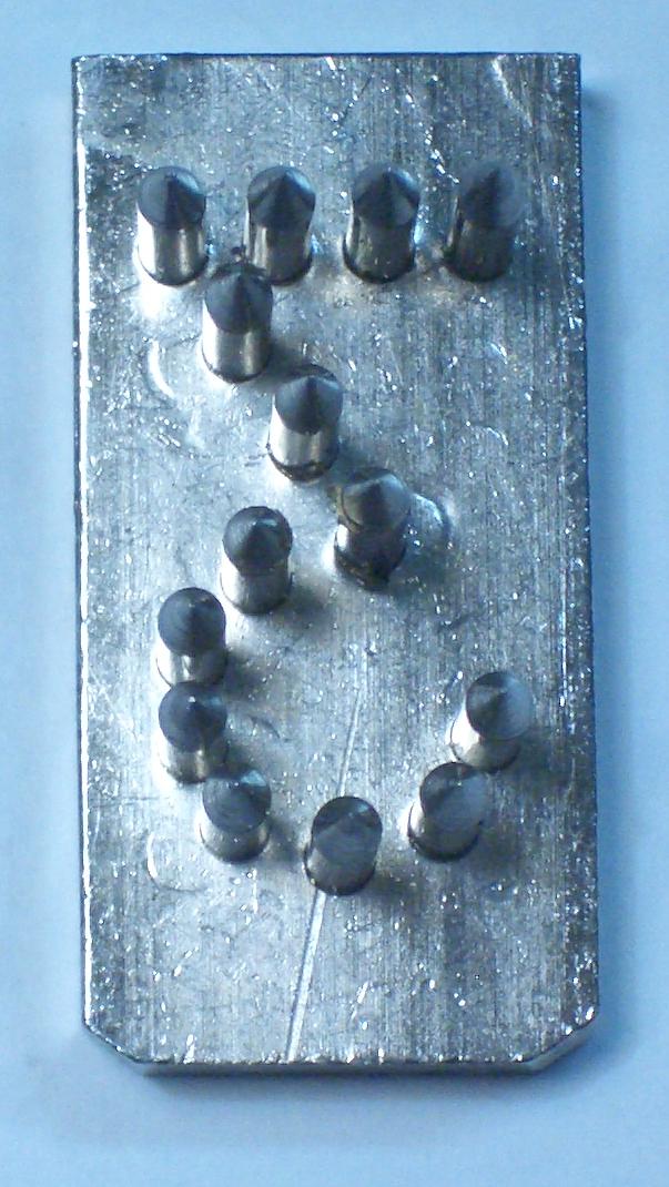 NÚMERO 3 DE 30 mm.