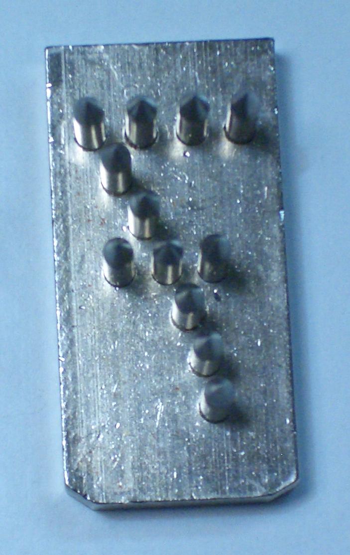 NÚMERO 7 DE 30 mm.
