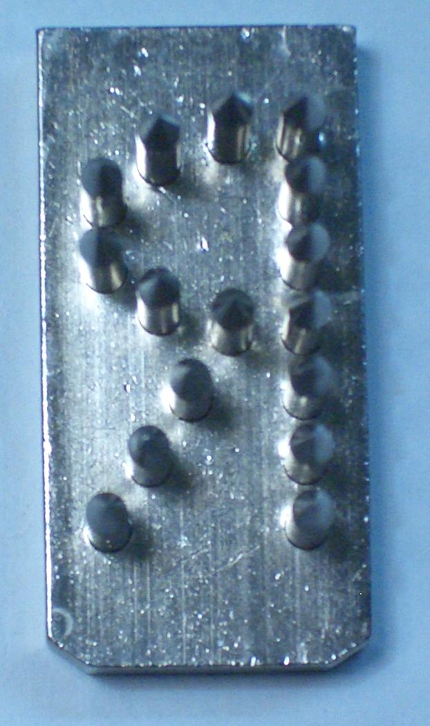 R" LETRA 30 mm.
