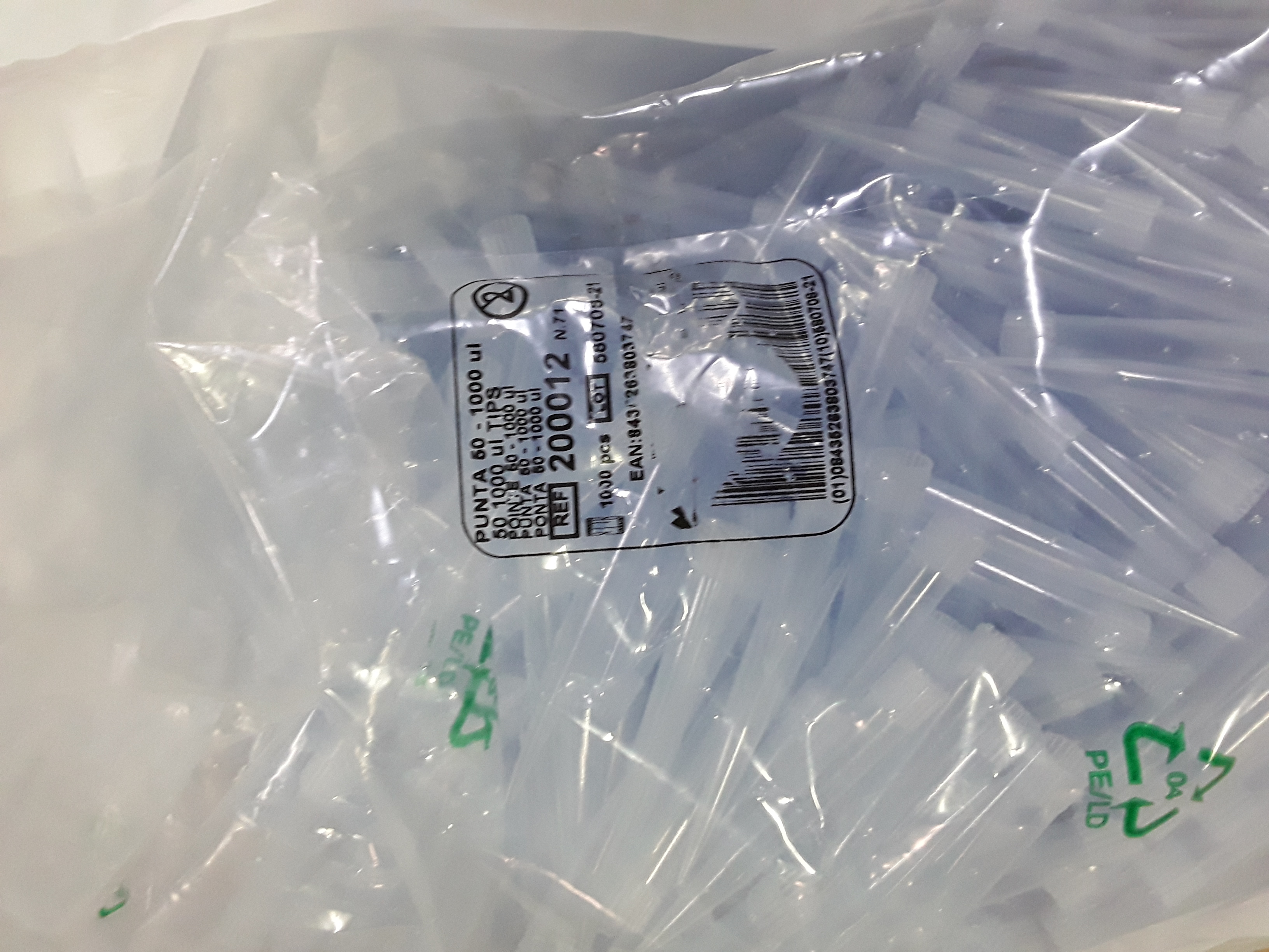 PUNTAS MICROPIPETA AZUL 50 a 1000 ul ( 1000 UNI ) 1