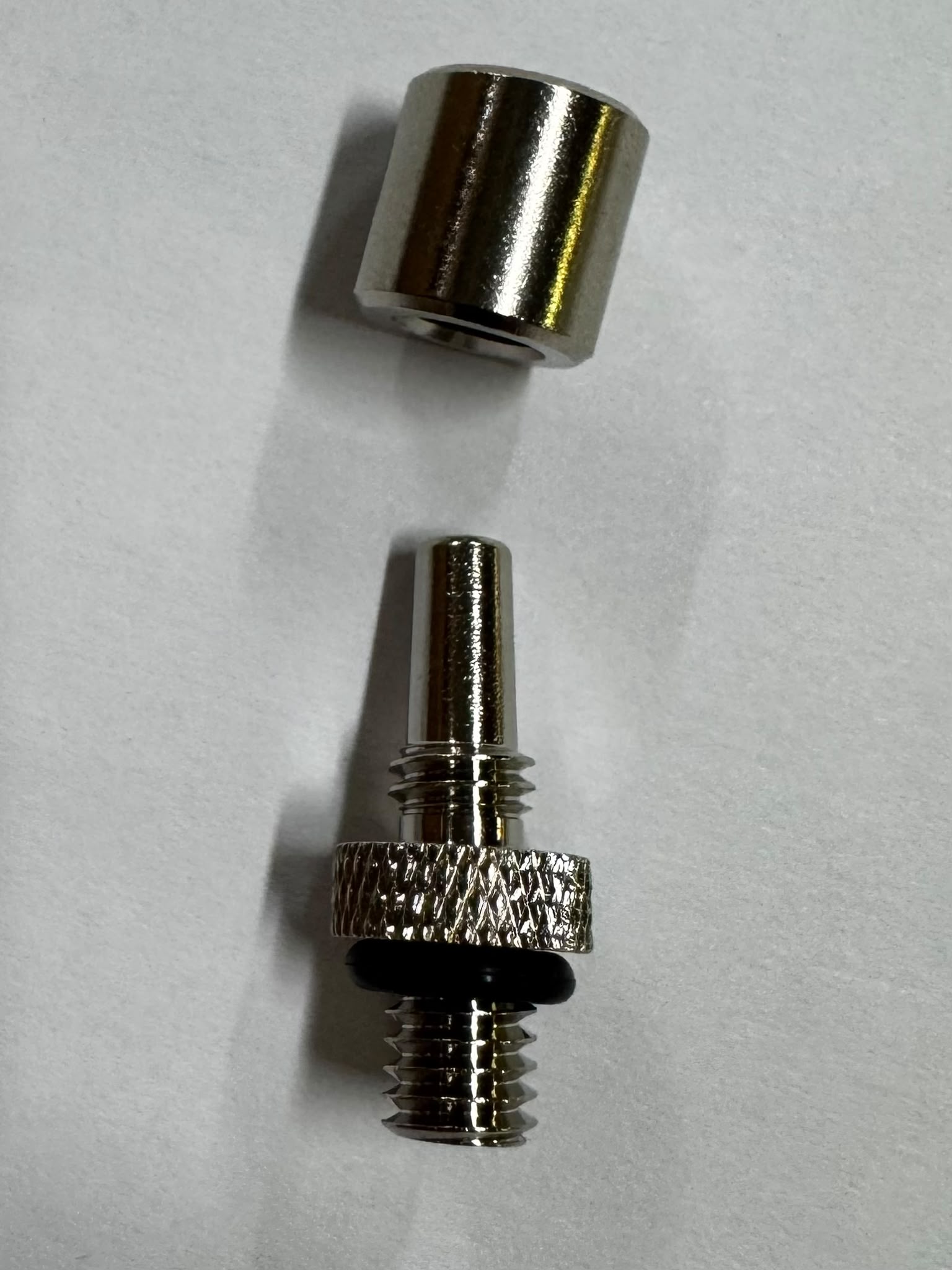CONO LUER-LOCK EN 2 BLOQUES 1