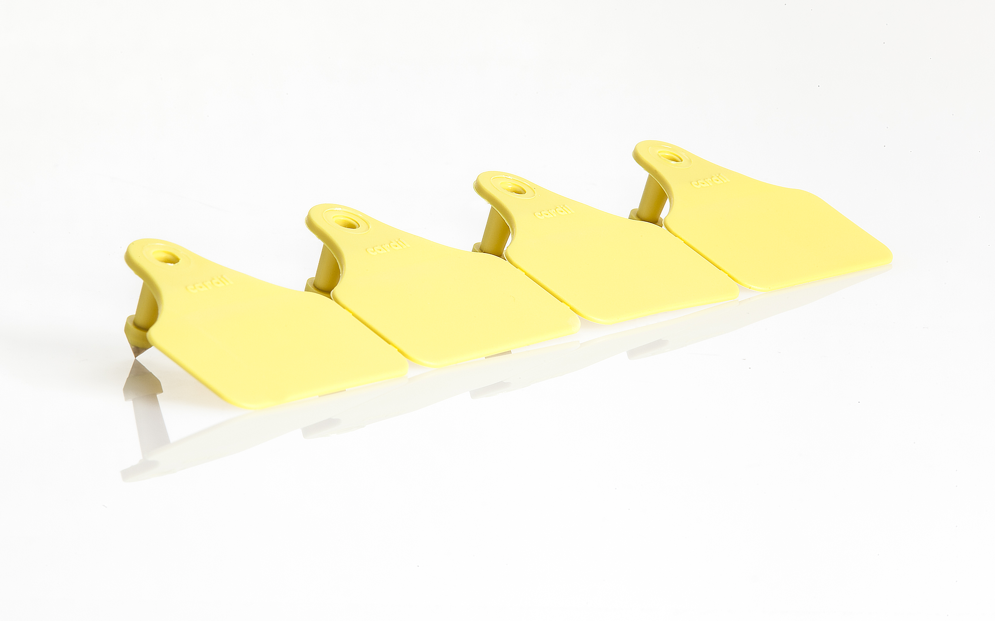 ETIQUETA DE PORCO MACHO P/METAL AMARELO NUMERADO