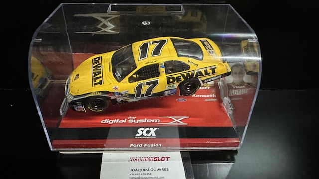 Scalextric Digital System 13430 Ford Fusion Nascar