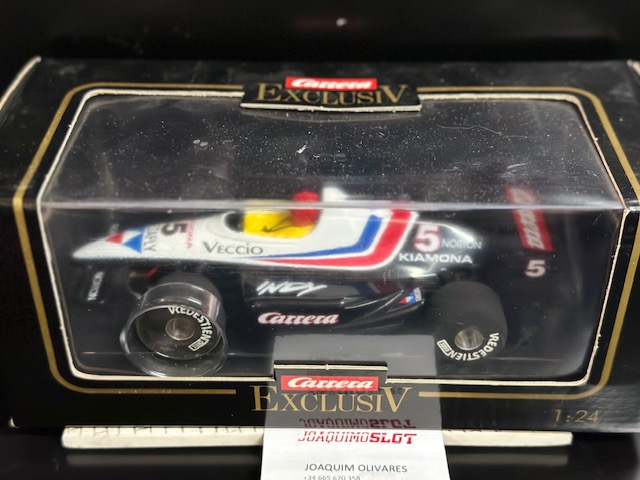 Carrera 1/24 Exclusive 20414  Indy Car Blau F1 #5