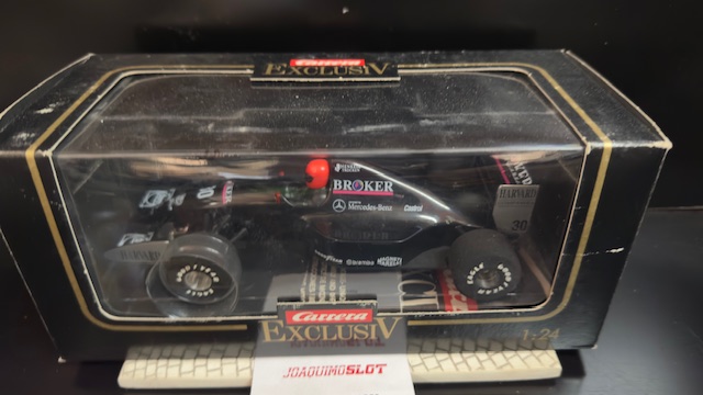 Carrera Exclusive 1/24 20417 SAUBER F1 #30