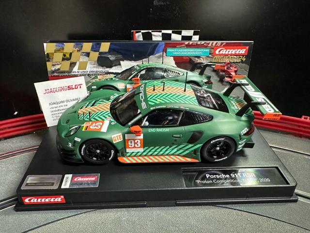 Carrera Digital124 23950 Porsche 911 RSR Proton Competition Nº93