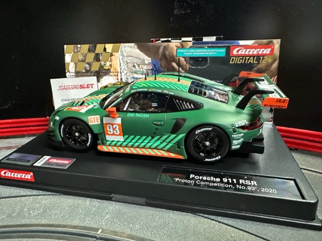 Carrera Digital124 23950 Porsche 911 RSR Proton Competition Nº93