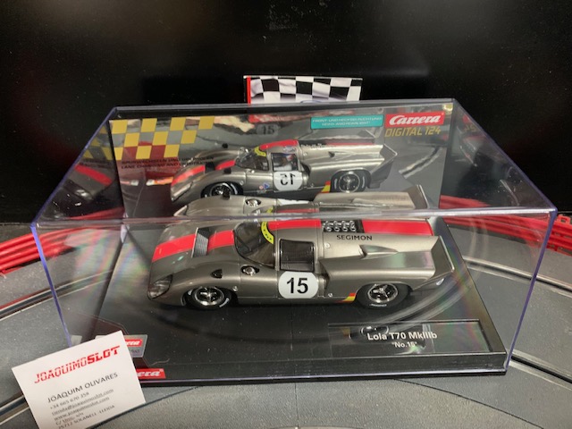 Carrera DIGITAL 124 23957 Lola T70 MKIIIb No.15