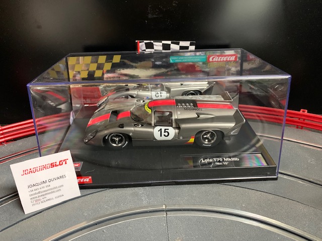 Carrera DIGITAL 124 23957 Lola T70 MKIIIb No.15