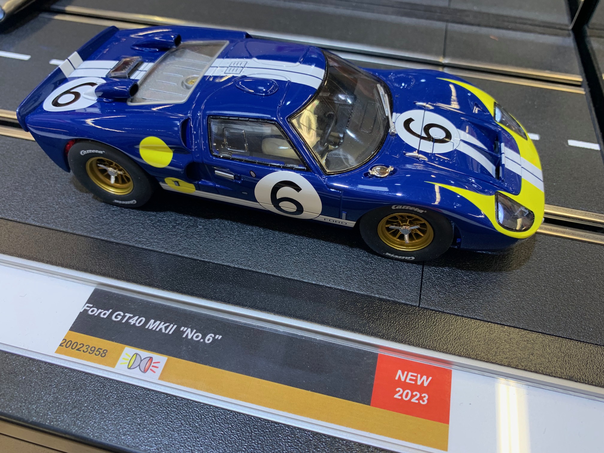 Carrera DIGITAL 124 23958 Ford GT40 MKII Nº.6