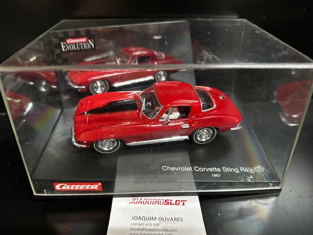 Carrera Evolution 25429 Chevrolet Corvette Sting Ray 427