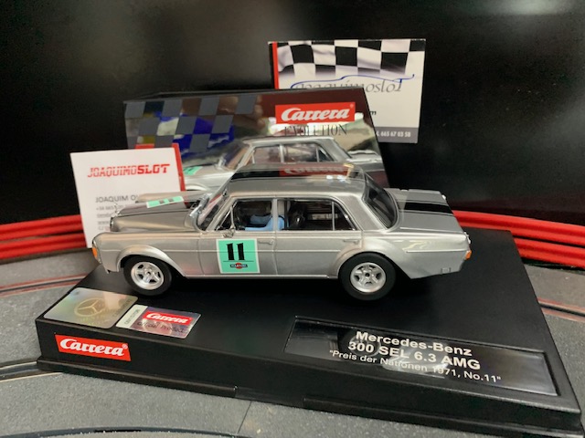 Carrera Evolution 27757 Mercedes 300 SEL 6.3 AMG 