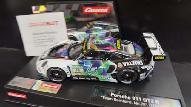 Carrera 27764 Porsche 911 GT3 R #75