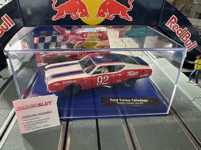 Carrera Digital 30796 Ford Torino Talladega Bobby  No. 92