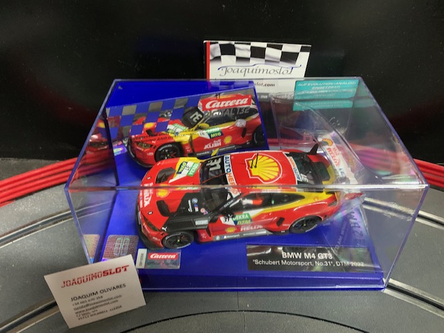 Carrera DIGITAL 132 31077 BMW M4 GT3 Schubert No31