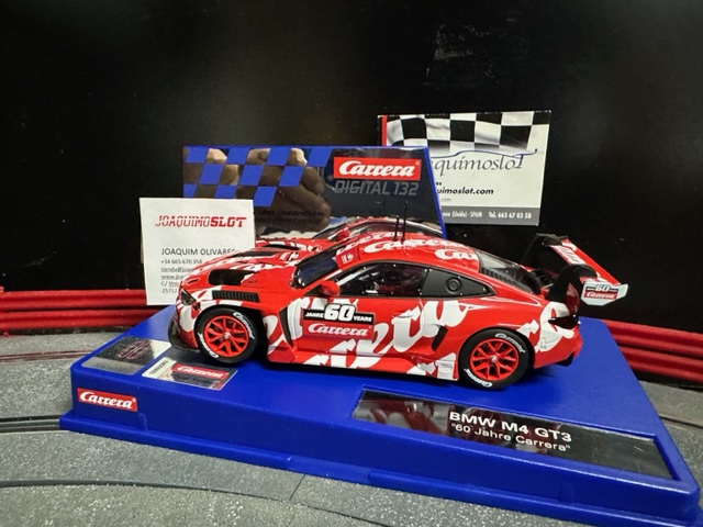 Carrera DIGITAL 132 31079 BMW M4 GT3 60 Jahre Nº60