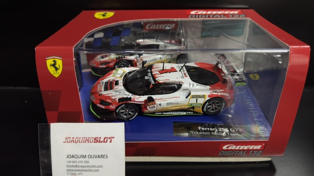 Carrera Digital 32054 Ferrari 296 GT3 Frikadeli Racing Nº1