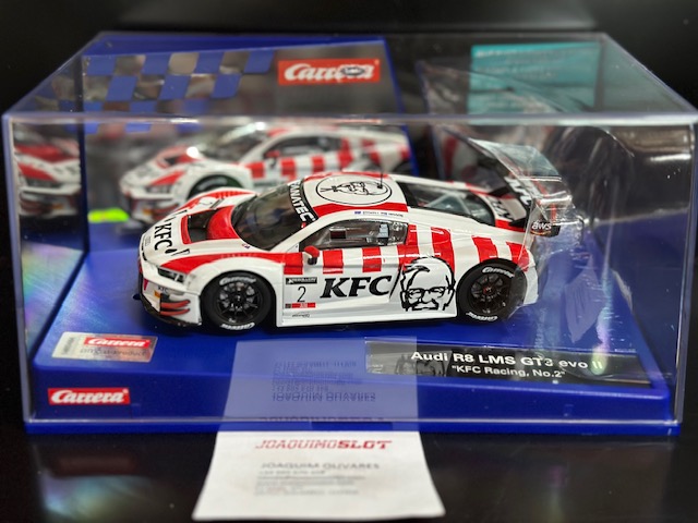 Carrera Digital 32073 Audi R8 LMS GT3 evo II KFC Racing