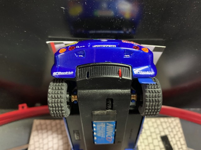 Ninco 50380 Volkswagen Touareg  Red Bull