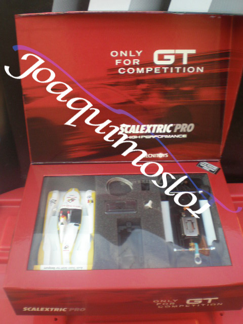 scalextric 5061 audi R8 serie pro para competir amarillo