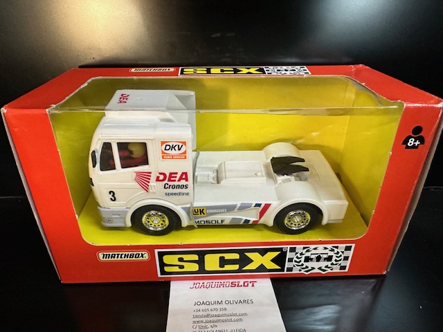 Scalextric 83840.20  Mercedes Truck ESSO