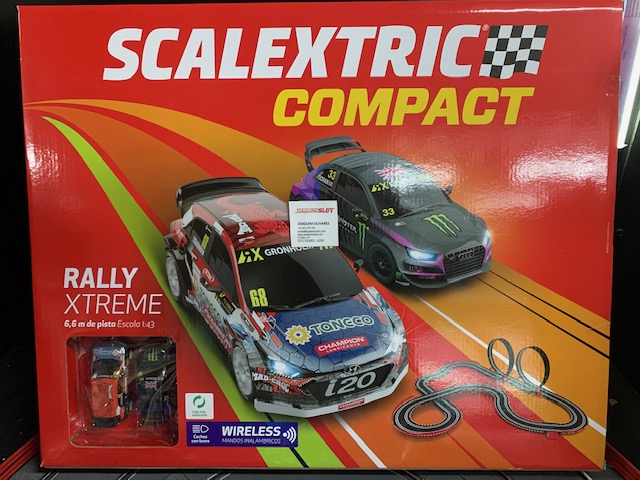 Scalextric Compact - Set Estensione Double Looping Per Circuito Scala 1:43, Accessorio Pista
