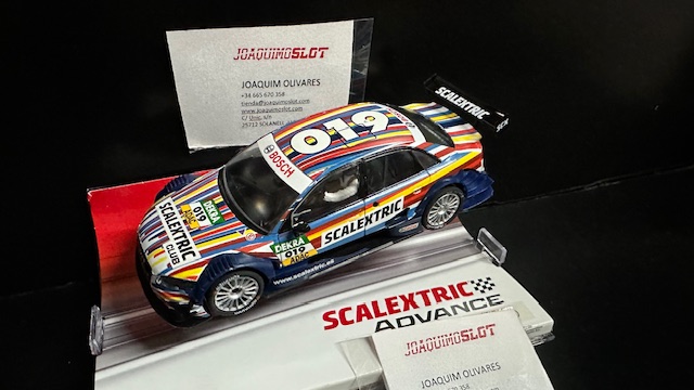 Scalextric Advance 2.0 E10302S300 Audi A4 DTM Club 2019