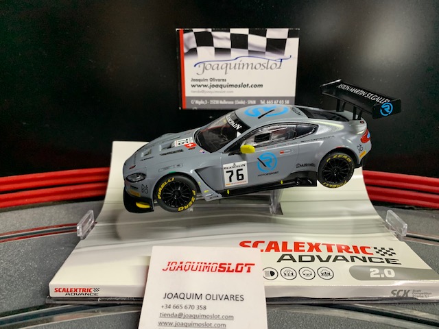 Scalextric Advance E10393S300 Aston Martin Vantage Gallen