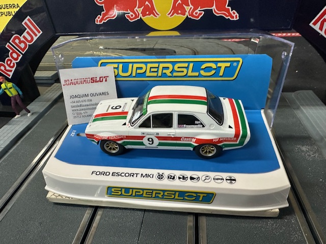 Superslot H4314 Ford Escort Mk1 #9  Castrol Racing