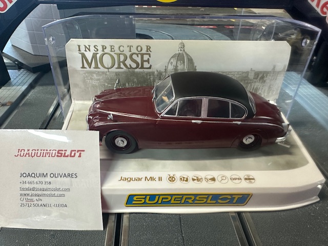 Superslot H4502 Jaguar MK II Inspector Morse