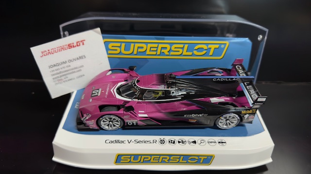 Superslot H4611 Cadillac V Series Road Atlanta 2024 Pink