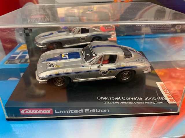 Carrera 25440 Chevrolet Corvette Sting Ray 427 Caterpillar - Ame