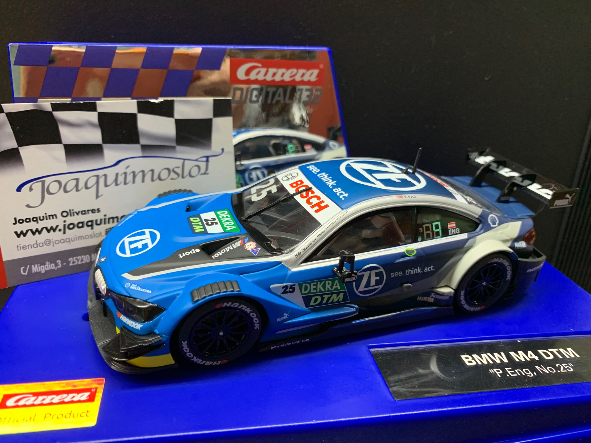 Carrera digital  30938 bmw m4 DTM BMW Team Rbm-Philipp