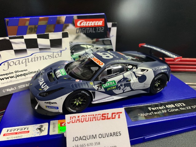 Carrera Digital 31033 Ferrari 488 GT3 Alpha Tauri Af Course Nº23