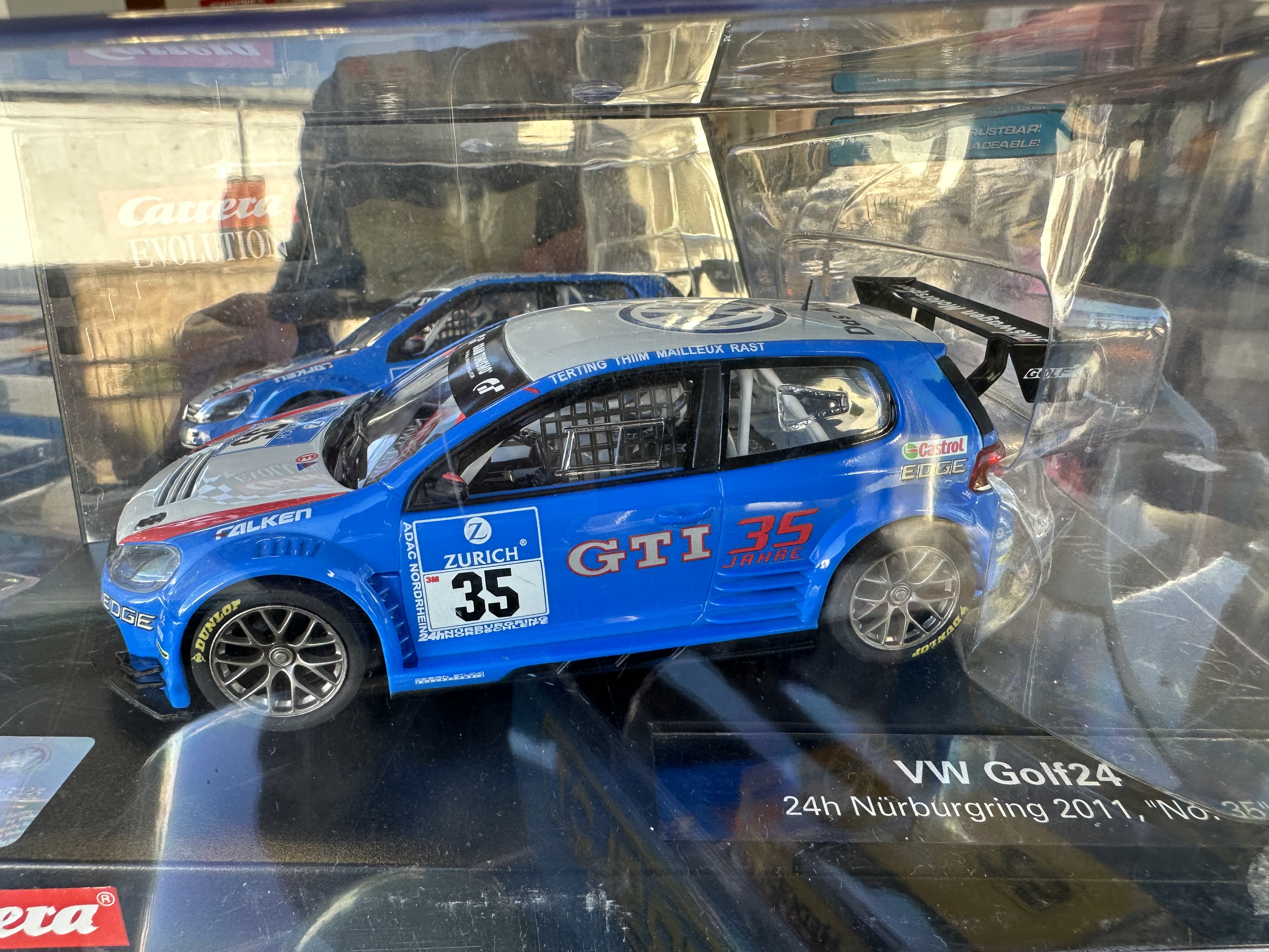 Carrera Evolution 27421 VW Golf Nurburgring 2011