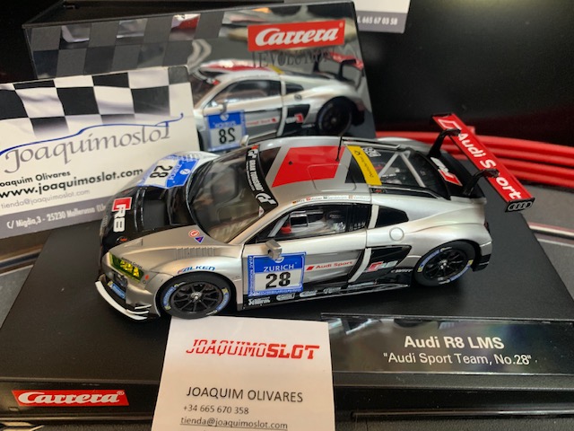 Carrera Evolution 27532  Audi  R8 LMS 