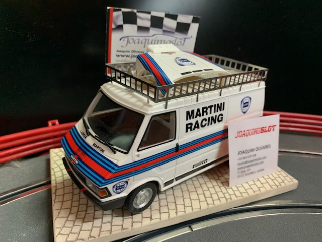 Avant Slot RSV210 Fiat 242 Asistencia Rallye 1983 Lancia